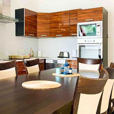 Jahodna Hotel 3*
